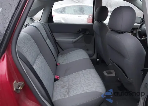 2005 Ford Focus Zx4 из США, поврежденный, VIN 1FAFP34N75W138996